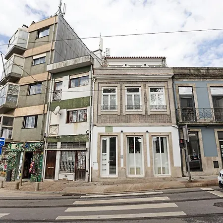 Studio Duplex W Ac Near River Front By Lovelystay