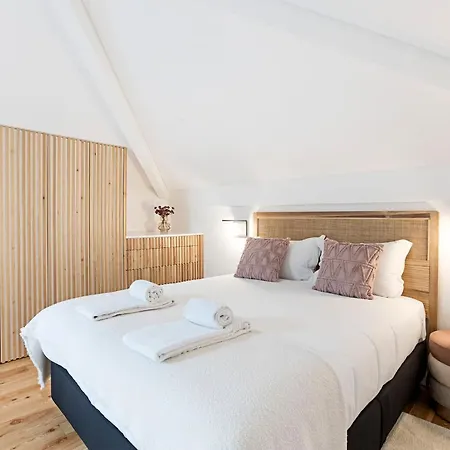 Studio Duplex W Ac Near River Front By Lovelystay *