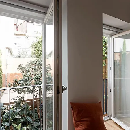 Studio Duplex W Ac Near River Front By Lovelystay Porto